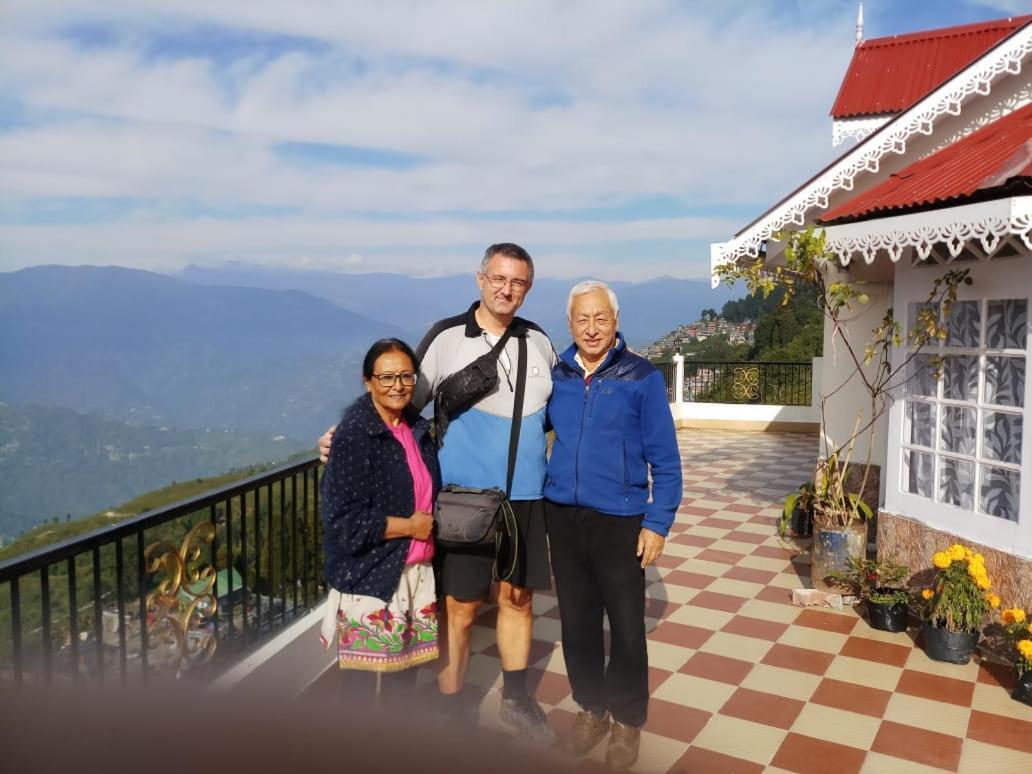 דרג'ילינג Yashita Homestay מראה חיצוני תמונה
